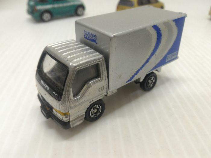 絕版 多美卡 TOMICA NO.83 ISUZU ELF SAGAWA 合金車 模型車 玩具車(03