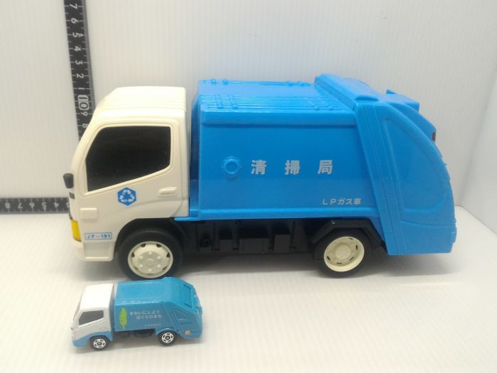 買動漫 日本玩具品牌toyc 超大型日本垃圾車玩具車模型車日本玩具反斗城購入tomica 03 買動漫 日本玩具品牌toyc 超大型日本垃圾車玩具車模型車日本玩具反斗城購入tomica 03