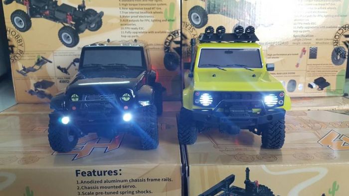 【上士】免運預購12月免訂金 MINI 2.4G 1/24迷你像真趣味車 黑.黃外殼自選